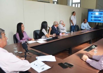 Feira em alerta para aumento de casos e mortes por dengue e covid