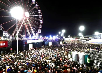 Festival Virada Salvador registra mais de 300 mil pessoas na segunda noite de festa na Arena Daniela Mercury
