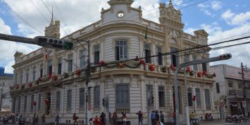 Feira abre programação especial de Natal nesta quinta
