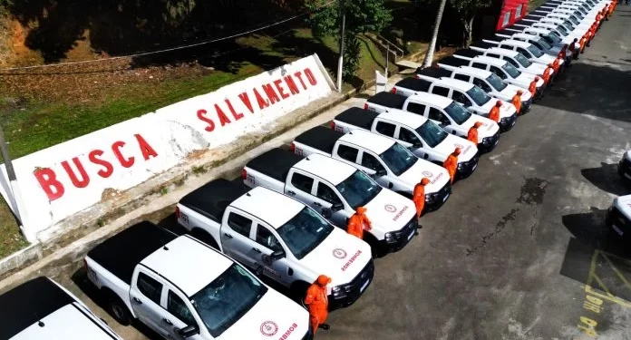 Corpo de Bombeiros recebe 25 novas viaturas