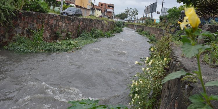Feira de Santana registrou 74 milímetros de chuva em três dias