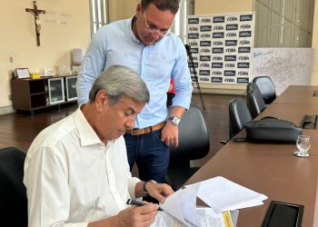 Prefeito e secretário de Agricultura firmam acordo de cooperação técnica do projeto Mais Previdência Brasil