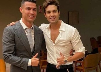 Cristiano Ronaldo presenteia Luan Santana com Rolex avaliado em mais de R$ 400 mil