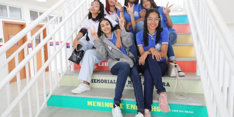 SEC oferece atividades de arte, cultura e lazer para mais de 110 mil estudantes, nas férias