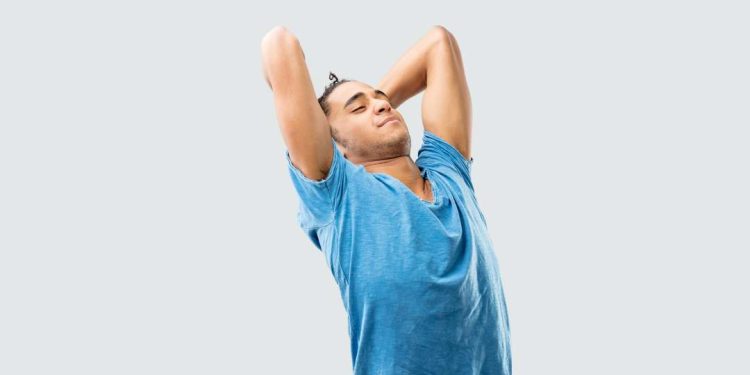 Jovens “nem-nem” deixam de contribuir R$ 46,3 bilhões na economia, aponta pesquisa