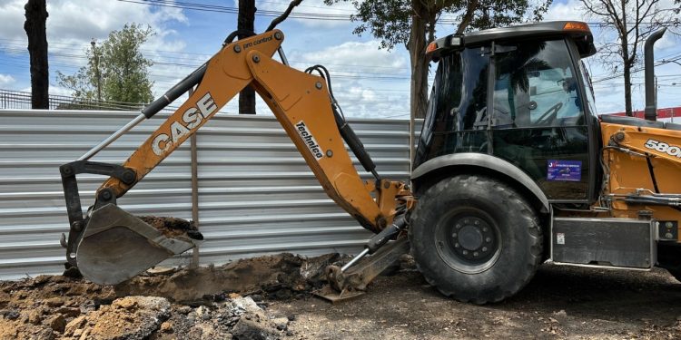 Começa obra de novo muro no Parque de Exposição de Feira de Santana