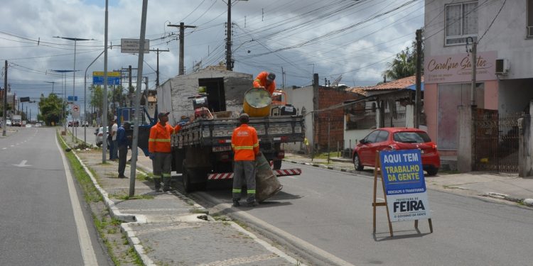 Prefeitura de Feira intensifica manutenção nas redes de drenagem e microdrenagem