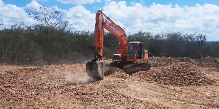 Prefeitura de Feira segue o cronograma de patrolamento e construção de aguadas