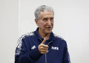 Carlos Alberto Parreira trata linfoma de Hodgkin há quatro meses