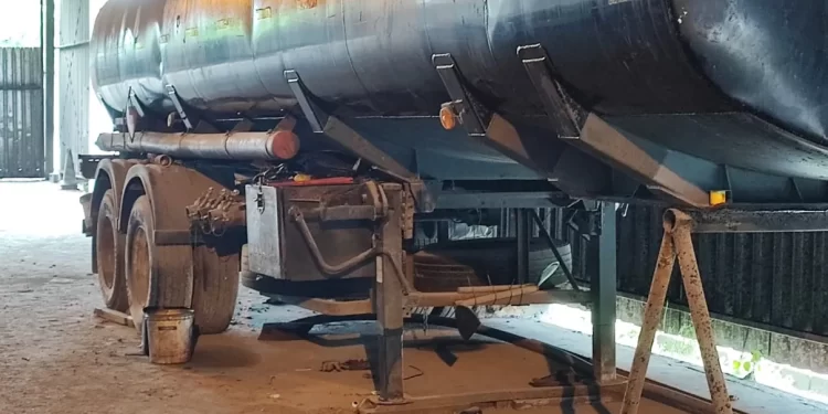 Polícia desarticula laboratório usado para adulterar combustível