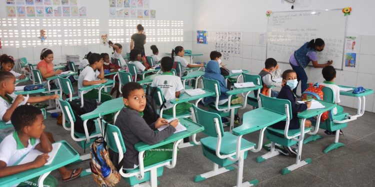 Férias na rede municipal em Feira; aulas retornam no dia 19 de fevereiro