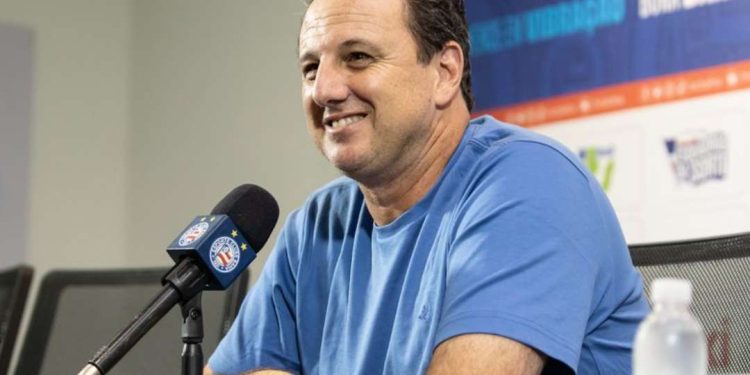 Rogério Ceni destaca importância de goleada do Bahia na estreia do time principal