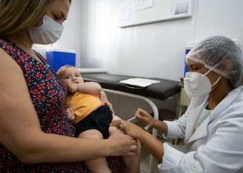 Vacina contra Covid-19, para crianças de seis meses a cinco anos, é incluída no Calendário Nacional de Vacinação