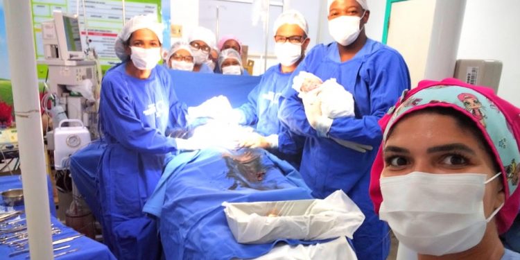 Primeira criança feirense de 2024 nasceu no Hospital da Mulher às 01h44