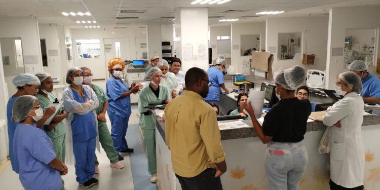 Campanha do Adorno Zero no Hospital Clériston Andrade visa proteção coletiva