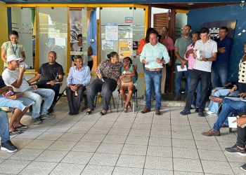 Prefeitura de Feira alinha plano de ação para distribuição de ração animal na zona rural