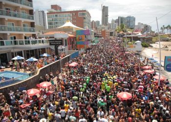 Arrastão terá Bell Marques, Léo Santana, Danniel Vieira, Carlinhos Brown e convidados em Salvador