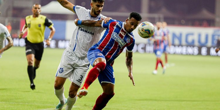 Bahia goleia o Itabuna na Arena Fonte Nova e se isola na liderança do Baianão