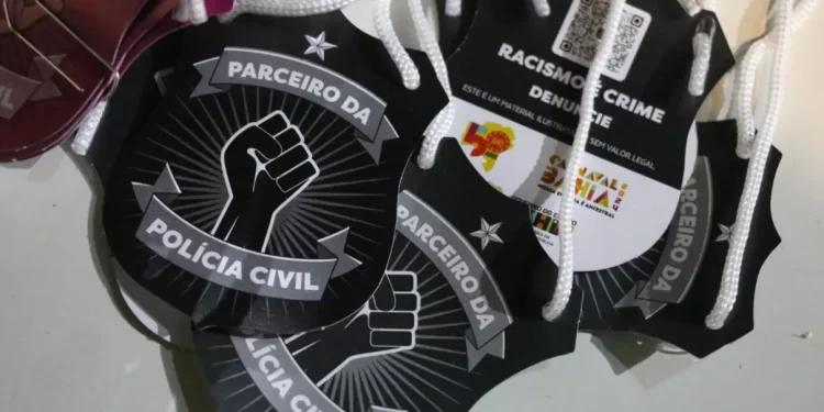 Mulher é presa em flagrante por injuria racial no Carnaval de Salvador