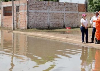 Governador visita municípios atingidos por temporais no oeste da Bahia