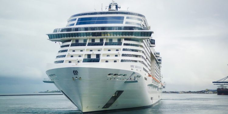 Mais de 18 mil turistas são recepcionados pela BPtur no Porto durante o carnaval