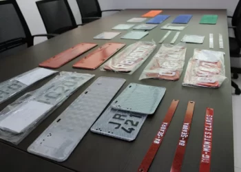 Operação do Detran-BA leva a suspensão de empresa estampadora em Feira de Santana