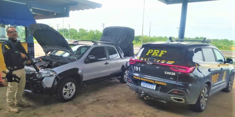 Strada roubada em Salvador é recuperada pela PRF em Feira de Santana