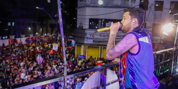 Sábado de Carnaval tem pipocas de grandes nomes do axé, arrocha, blocos Afro e forró nos principais circuitos de Salvador