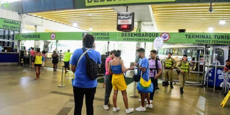 Salvador deve receber 1 milhão de turistas no Carnaval