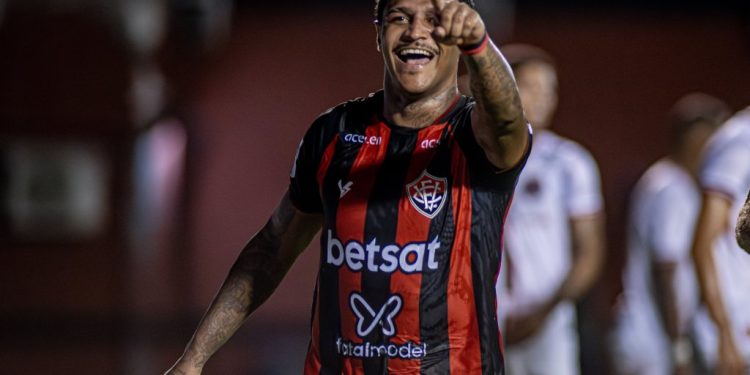 Vitória vence o Atlético de Alagoinhas e garante vaga para semifinal do Baiano