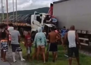 Acidentes no interior da Bahia deixam seis pessoas mortas; duas crianças ficaram carbonizadas