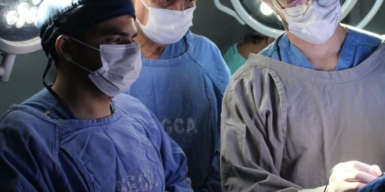 Hospital Clériston Andrade realiza cerca mil neurocirurgias em 2023