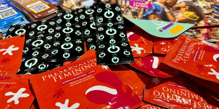 Sesab já distribuiu mais de meio milhão de preservativos no Carnaval