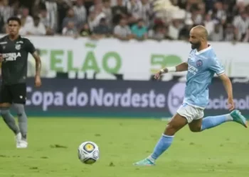 Bahia vence o Ceará de virada pela Copa do Nordeste e assume liderança do Grupo B