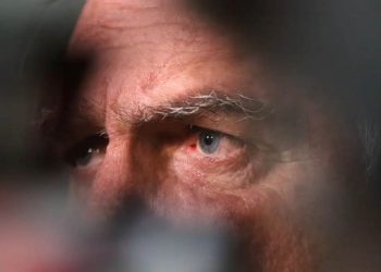 Bolsonaro é indiciado por fraude em cartão de vacinação de covid 