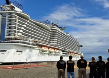 Duas pessoas são presas com 28 kg de cocaína em um navio de cruzeiro na Bahia