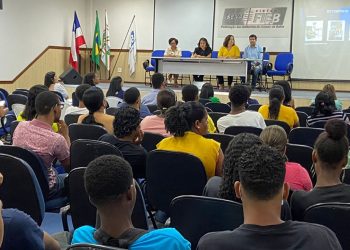 Mais de 300 estudantes da EJA serão beneficiados com cursos profissionalizantes
