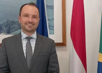 Embaixador húngaro é chamado ao Itamaraty para falar sobre Bolsonaro