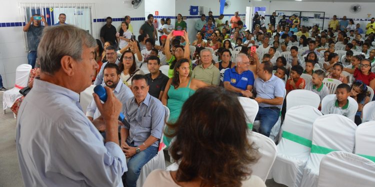 Com espaço 4 vezes maior e laboratório de robótica, Escola Municipal Regina Vital é inaugurada