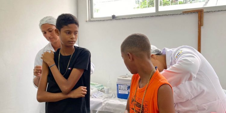 Caravana de vacinação contra a dengue nos distritos de Jaíba e Jaguara neste fim de semana