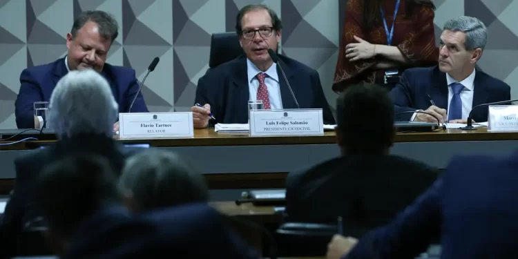 Comissão faz esforço concentrado no Senado para votar Código Civil