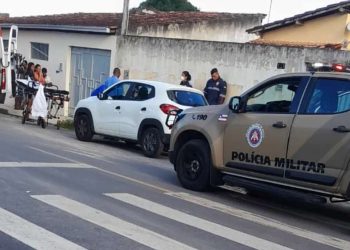 Menina de 4 anos morre após ser esquecida dentro de carro na Bahia
