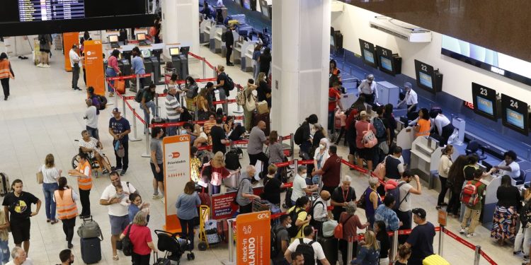 Programa de passagens aéreas acessíveis deve sair nas próximas semanas