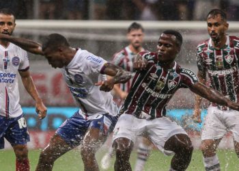 Bahia vence de virada o Fluminense a primeira no Brasileirão