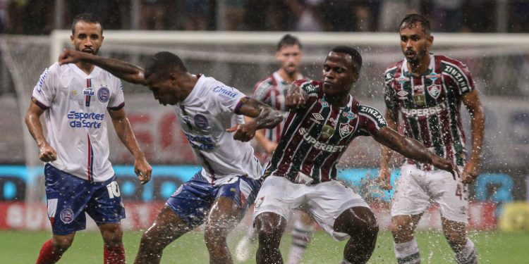 Bahia vence de virada o Fluminense a primeira no Brasileirão