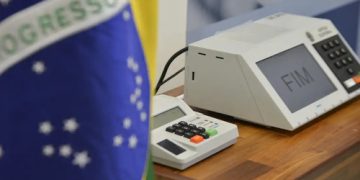 Eleições 2024: prazo para transferir o título e votar para prefeito e vereador acaba em 8 de maio