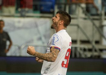 Bahia vence o Grêmio na Fonte Nova e entra no G 4 do Brasileirão