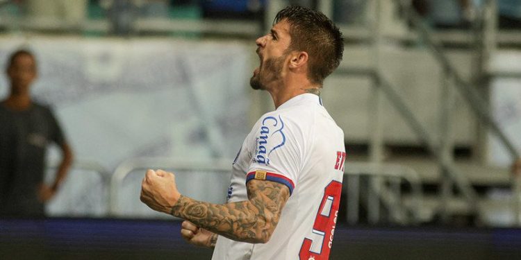 Bahia vence o Grêmio na Fonte Nova e entra no G 4 do Brasileirão