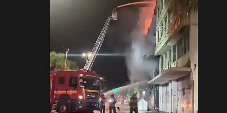 Incêndio em pousada de Porto Alegre deixa pelo menos 10 mortos