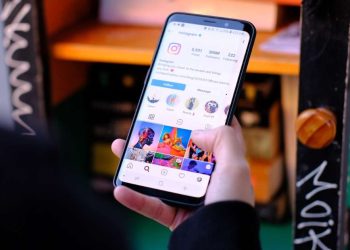 Instagram anuncia que vai desfocar nudes enviados a menores de idade